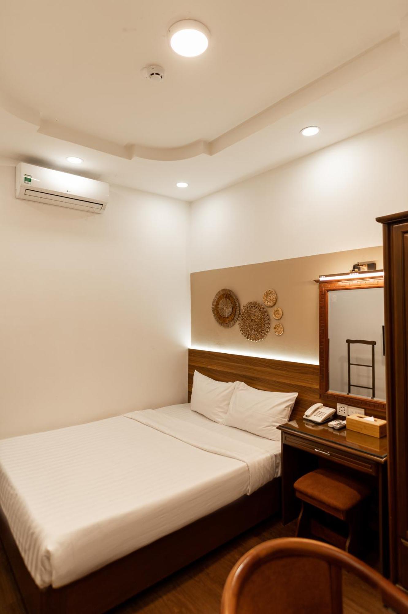 Lantern Hotel โฮจิมินห์ซิตี้ ภายนอก รูปภาพ