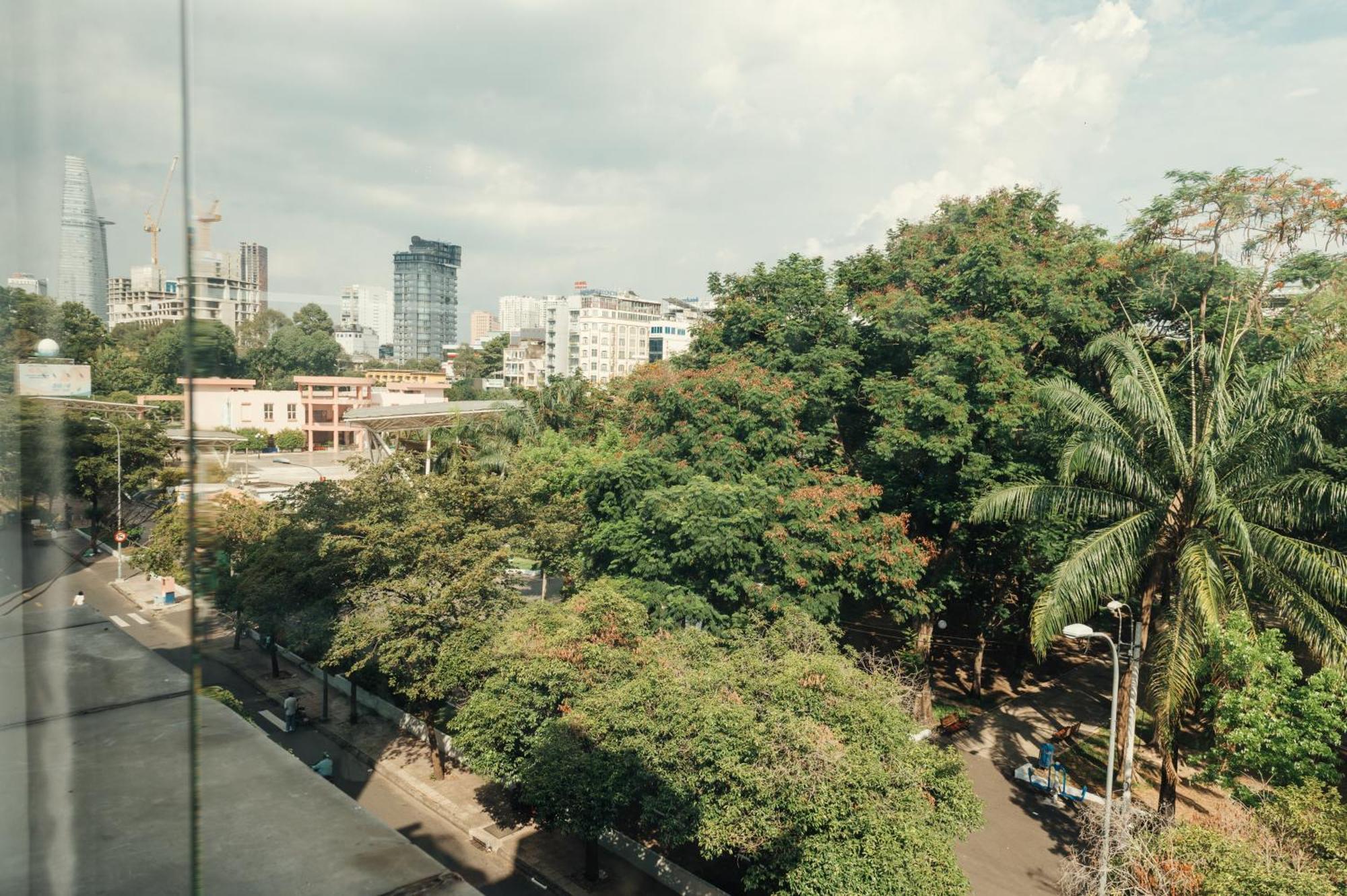 Lantern Hotel โฮจิมินห์ซิตี้ ภายนอก รูปภาพ